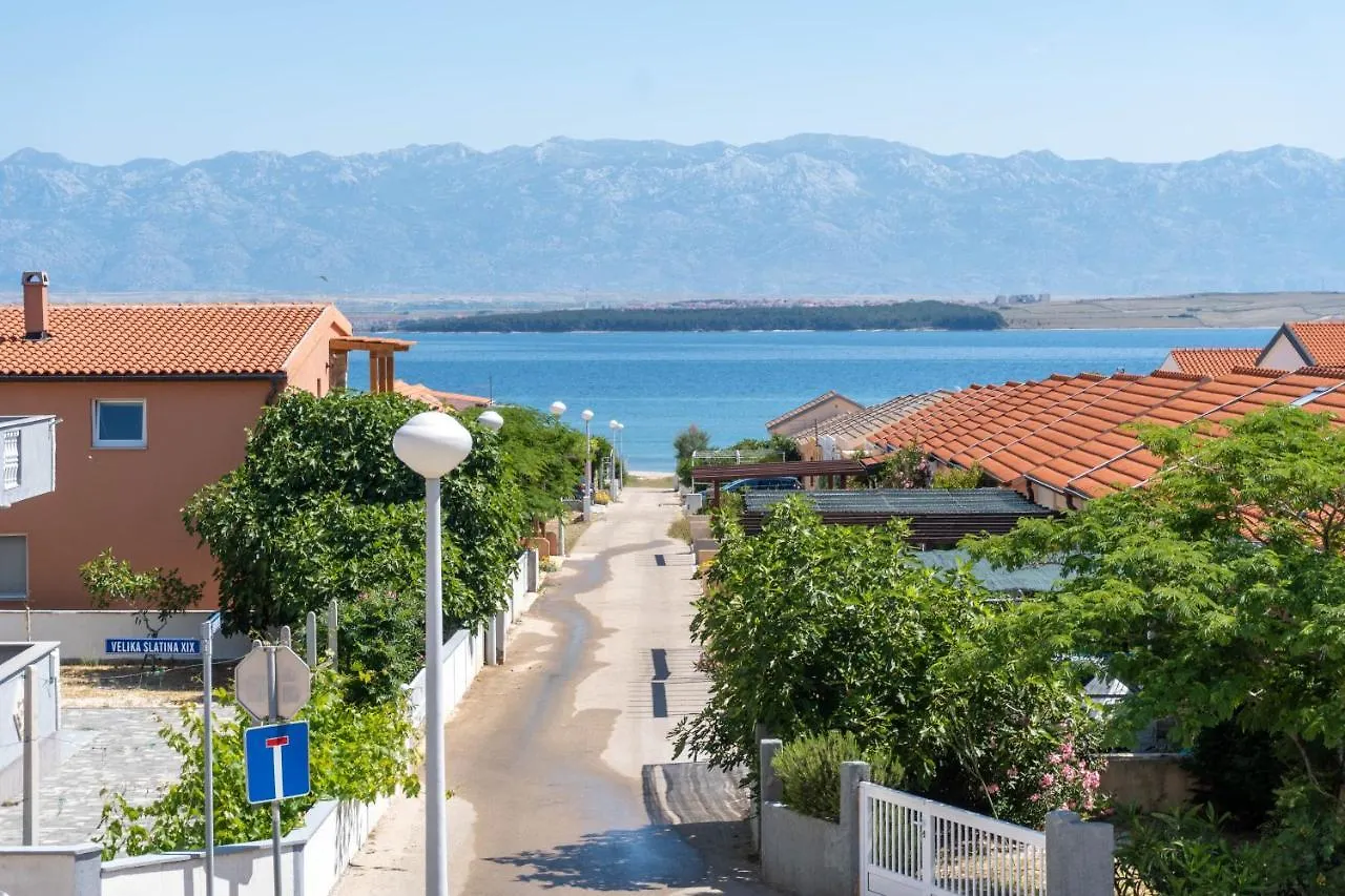 Apartments Pavic Vir 0*,  Croatia