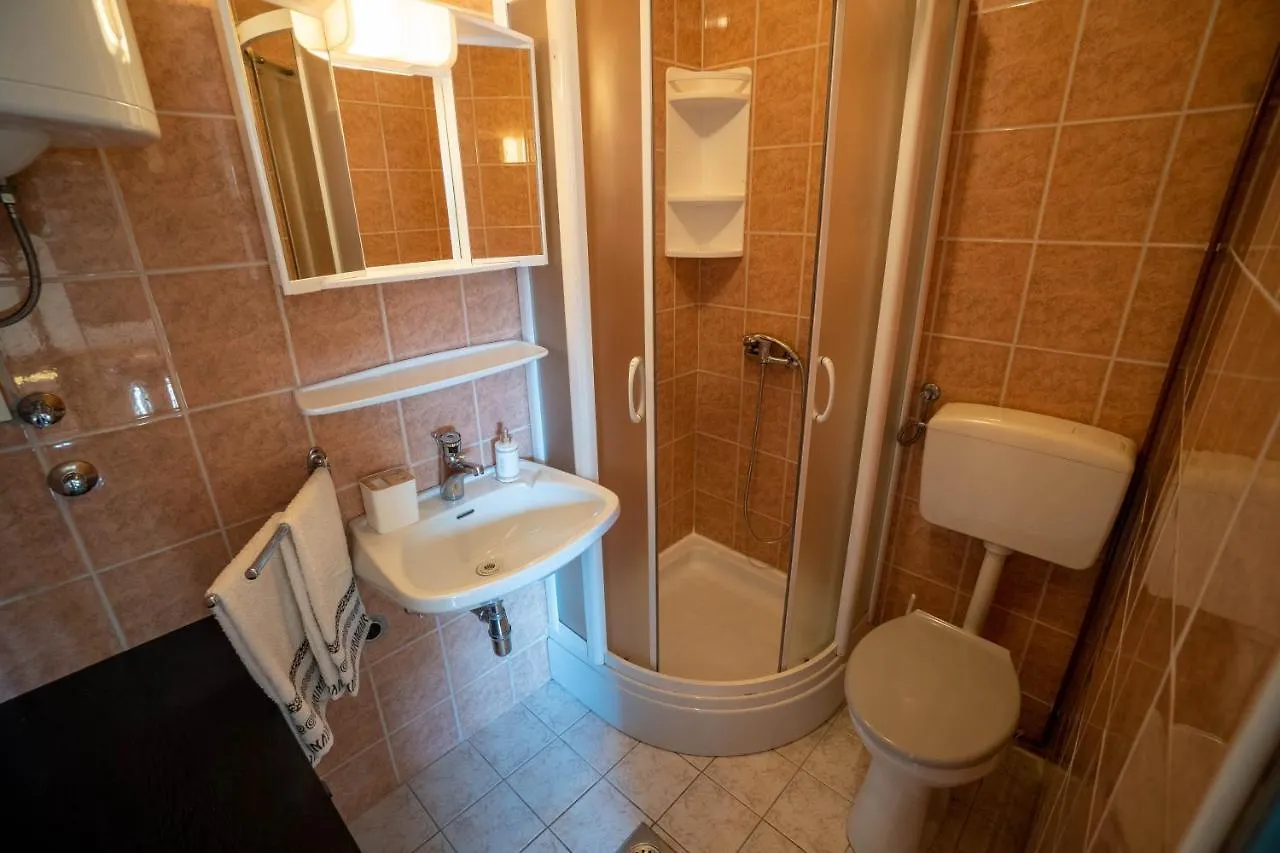 Apartments Pavic Vir Croatia