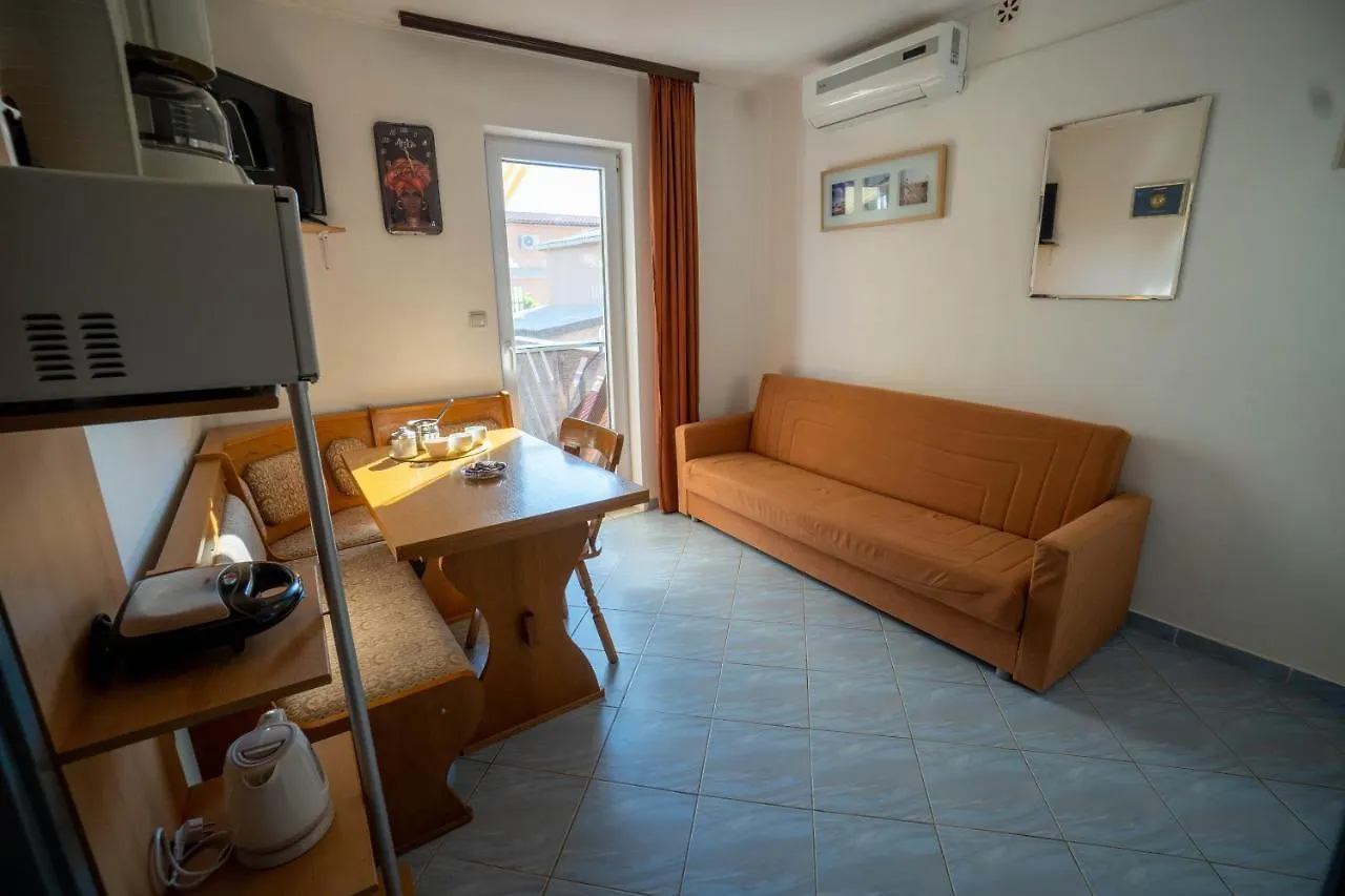 Apartments Pavic Vir
