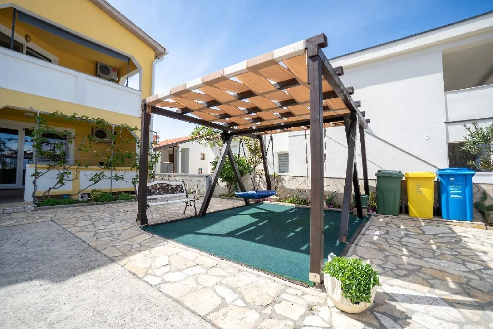 Apartments Pavic