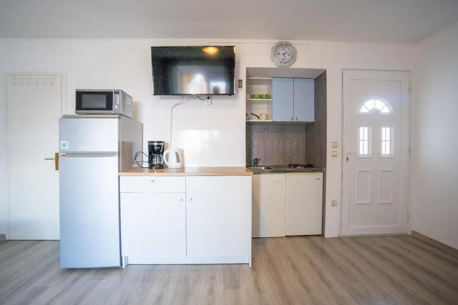 Apartments Pavic  Vir
