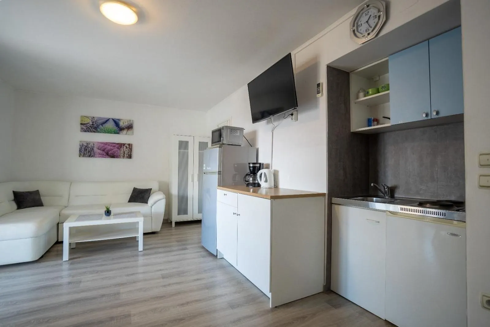 Apartments Pavic 0*, Vir Croatia