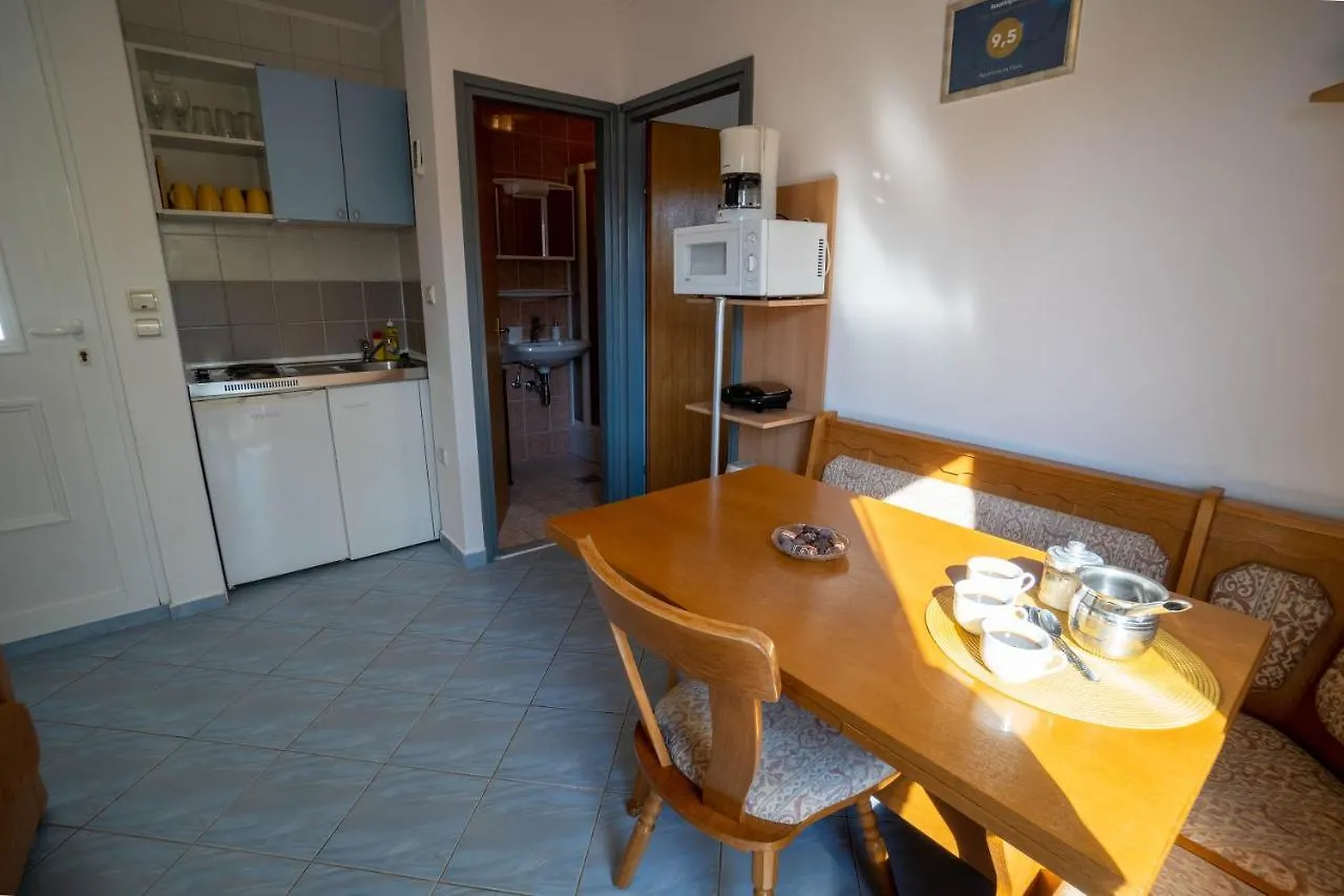 Apartments Pavic Vir