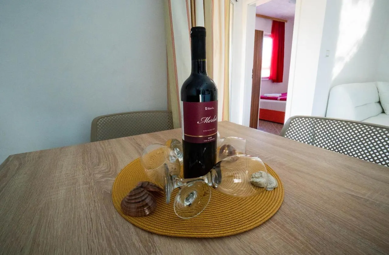 Apartments Pavic Vir Croatia