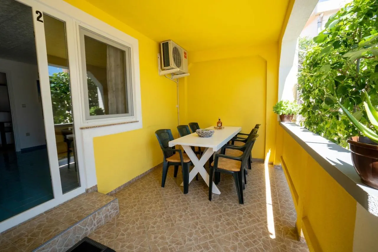 Apartments Pavic Vir